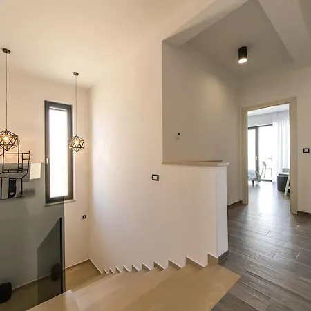 Zen, A Real Relaxing Feeling In Pula Villa *